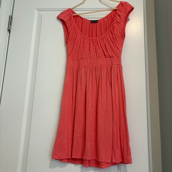 Wet Seal Dresses & Skirts - Wet seal light pink women’s dress small